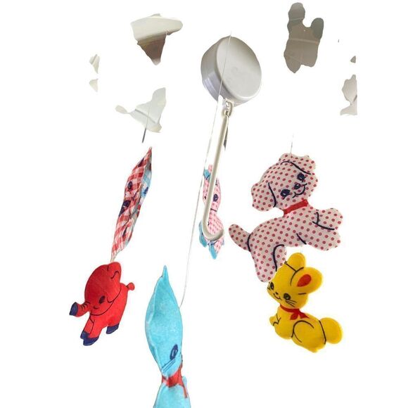 𝅺VINTAGE 1971 Dolly Toy musical animal mobile NIB - Picture 11 of 13